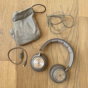 Beoplay by Bang & Olufsen H7 Wireless Headphones